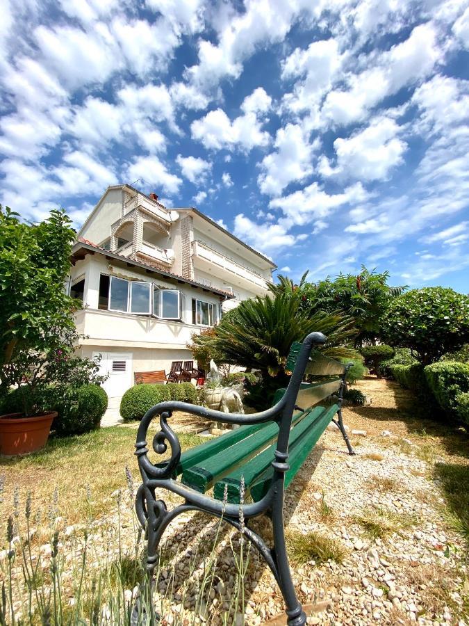 Guesthouse Kurelic Rab Kampor Екстериор снимка