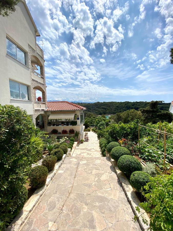 Guesthouse Kurelic Rab Kampor Екстериор снимка