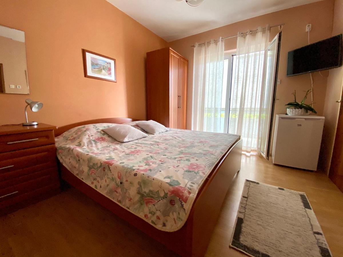 Guesthouse Kurelic Rab Kampor Екстериор снимка
