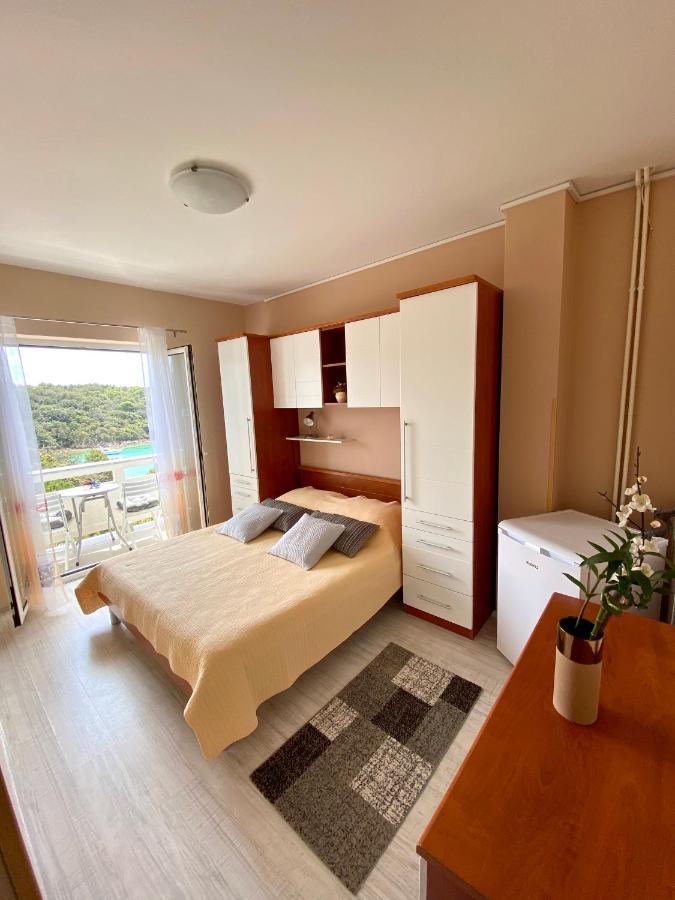 Guesthouse Kurelic Rab Kampor Екстериор снимка